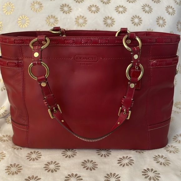 Large Coach tote. Dark-ish red and gold hardware. 16x11” perfect condition. - Picture 5 of 11